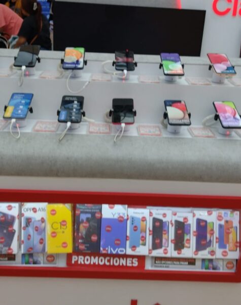 vmn_cartelera_digital_retail_claro06